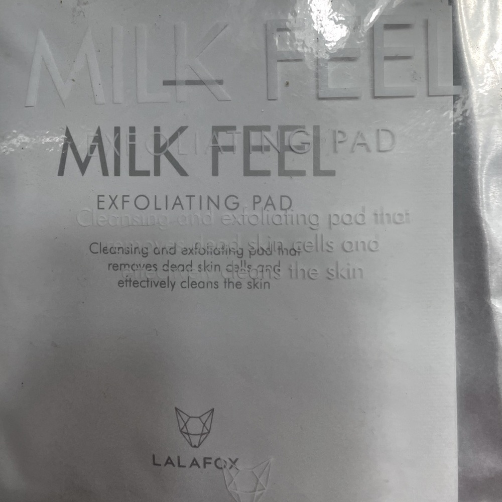 Milk feel exfoliating foot masks